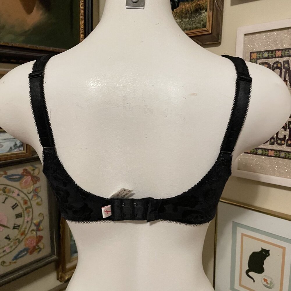 Wacoal Black Floral Lace Unlined Underwire Awareness Bra Size 34C 85567 - Picture 3 of 4